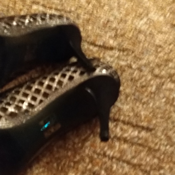 Shoes - Picture 3 of 3